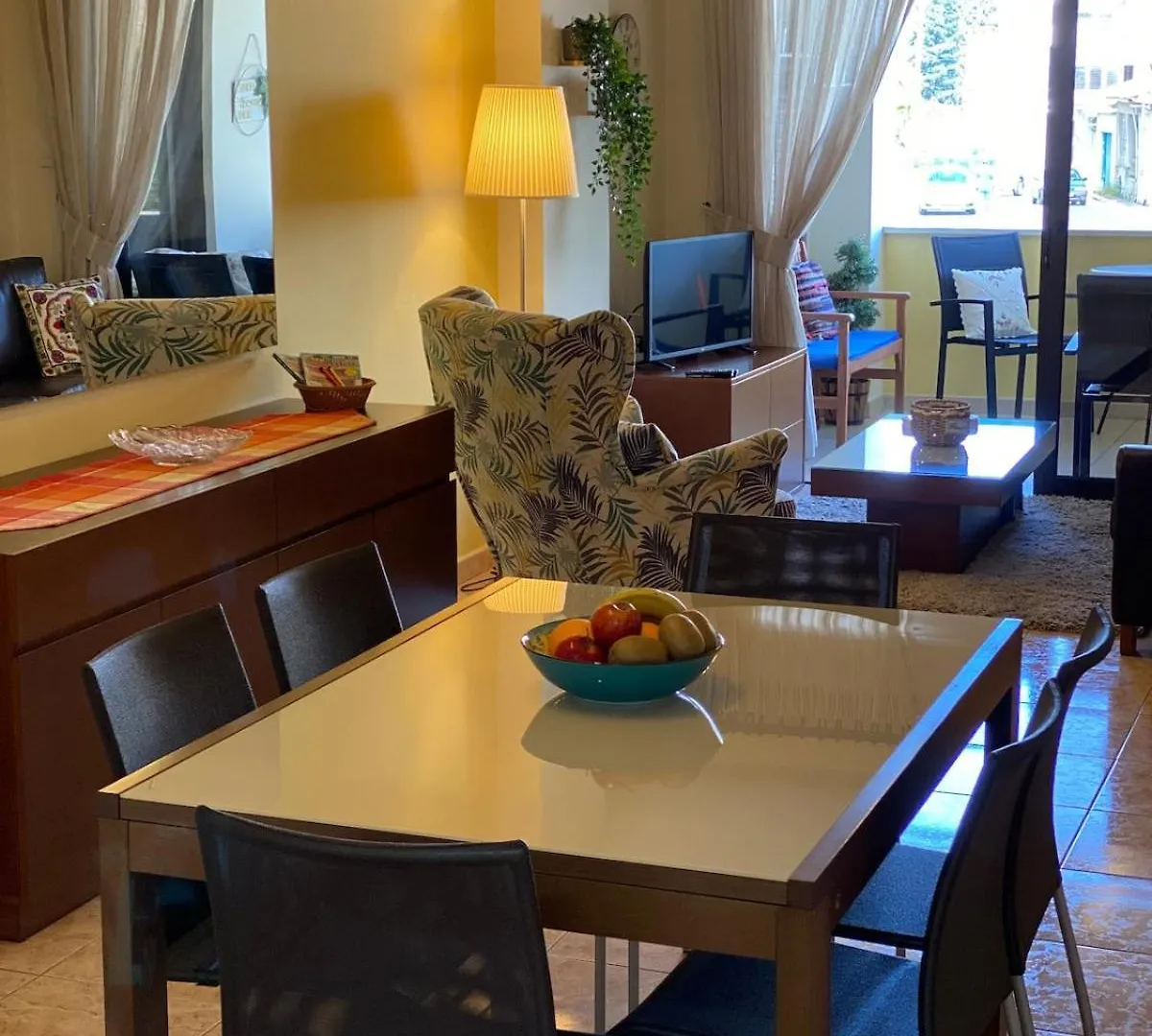 Contacten van Kition Cozy Residence